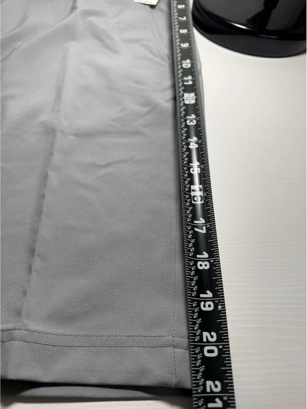 NWT Izod Golf Swingflex STRAIGHT Fit Grey Shorts-32
